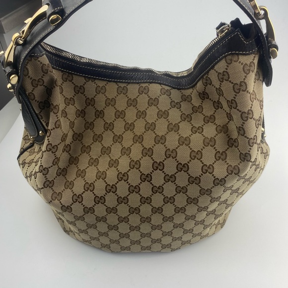 Gucci Pelham Hobo Bag - Picture 6 of 12